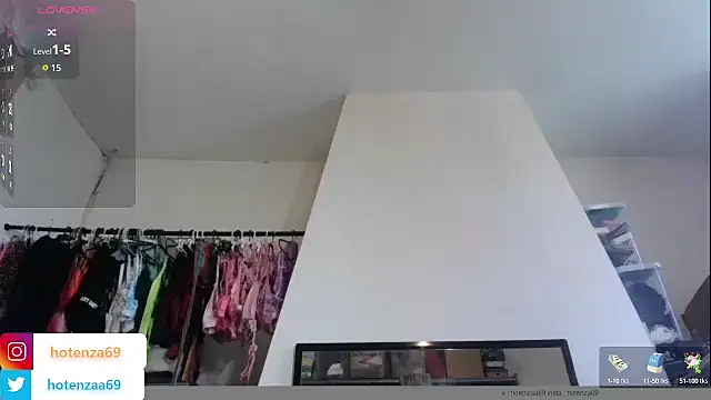 Snapshot of Hotenza69 chatting on 03-11-25, 11:44 Hotenza69 online show from 03-11-25, 11:44