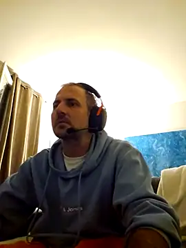 verylargecock online show from 09-18-25, 03:19