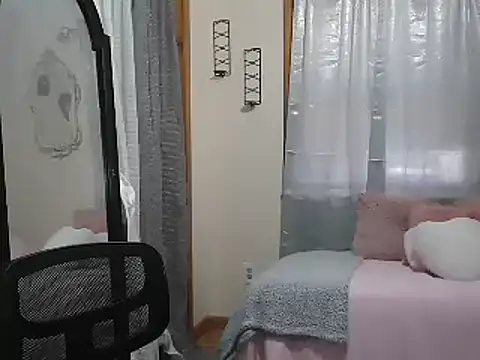 AshleyRain online show from 10-16-25, 04:08