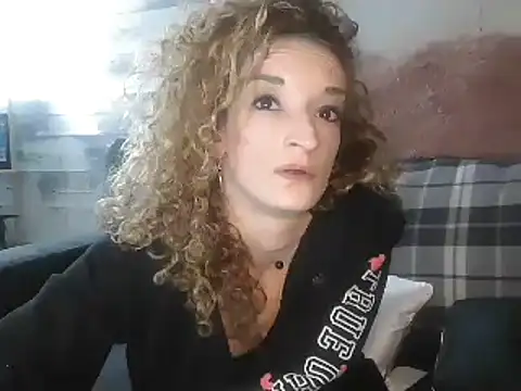 AshleyRain online show from 12-15-25, 05:44