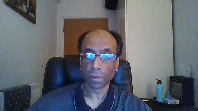 rauncher1 online show from 12-17-25, 09:26