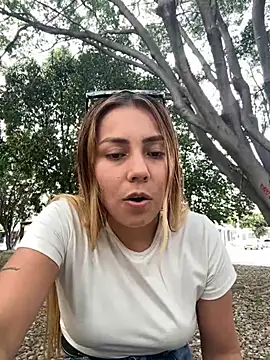 Snapshot of Brittanyrosexx chatting on 03-11-25, 09:15 Brittanyrosexx online show from 03-11-25, 09:15