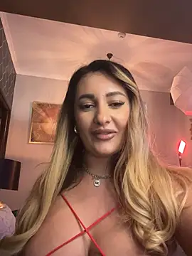 YaaraCollins online show from 12-07-24, 12:08