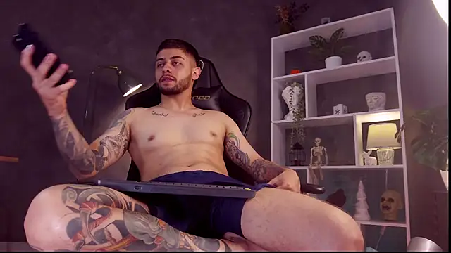 alessandro duty online show from 10-18-25, 03:31