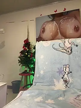 Snapshot of SQUIRTINGQUEEN11 chatting on 11-24-25, 02:44 SQUIRTINGQUEEN11 online show from 11-24-25, 02:44