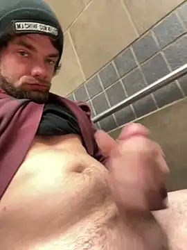 Snapshot of cumgitsumdic chatting on 12-17-24, 05:36 cumgitsumdic online show from 12-17-24, 05:36