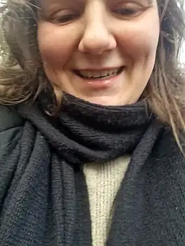 Snapshot of Cutegirlforyou chatting on 12-03-24, 10:28 Cutegirlforyou online show from 12-03-24, 10:28