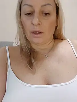 Liana MilfHot online show from 09-14-25, 01:38