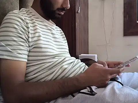 Snapshot of brownie_cake_cb chatting on 10-12-25, 05:39 brownie cake cb online show from 10-12-25, 05:39