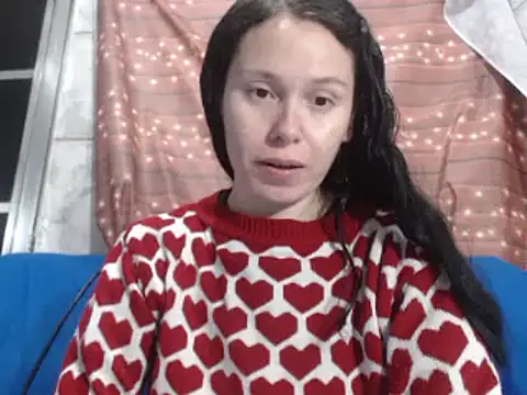 Snapshot of Venusluxodomme chatting on 09-26-25, 01:09 Venusluxodomme online show from 09-26-25, 01:09