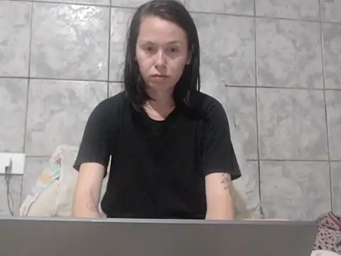 Snapshot of Venusluxodomme chatting on 12-04-25, 03:27 Venusluxodomme online show from 12-04-25, 03:27