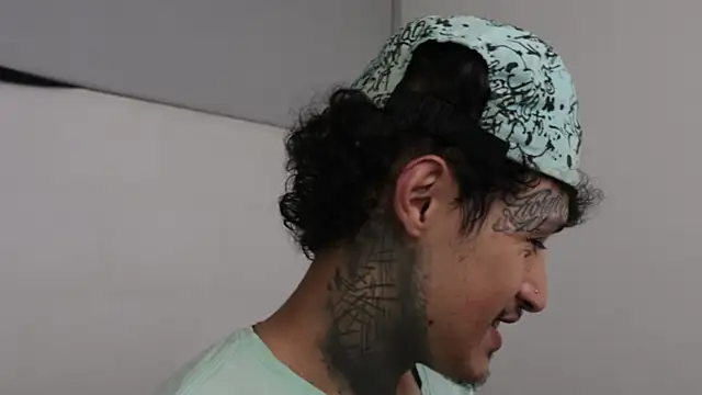 trieone online show from 03-20-25, 02:19