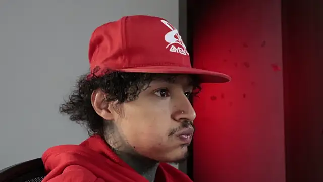 trieone online show from 04-21-26, 01:42