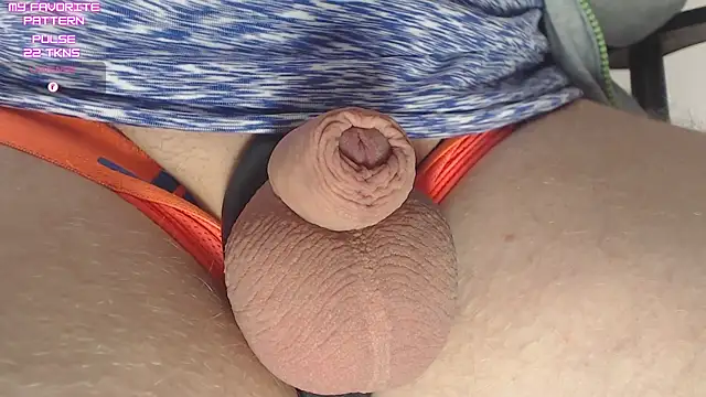 Snapshot of kevintyler69 chatting on 10-14-25, 04:30 kevintyler69 online show from 10-14-25, 04:30