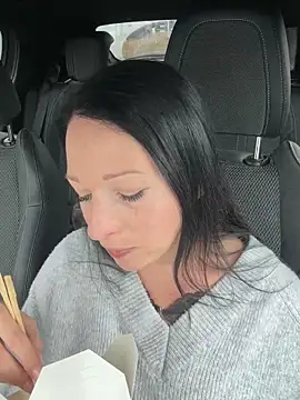 Viola Beck online show from 02-28-25, 12:09