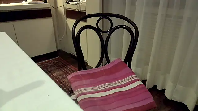 polloiw online show from 04-06-26, 07:48