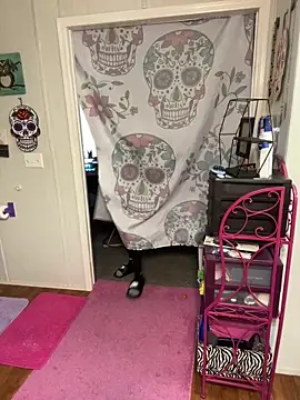 Snapshot of lolabunny9 chatting on 12-10-24, 05:00 lolabunny9 online show from 12-10-24, 05:00