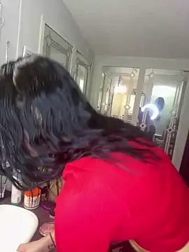 Snapshot of lolabunny9 chatting on 01-05-25, 08:42 lolabunny9 online show from 01-05-25, 08:42