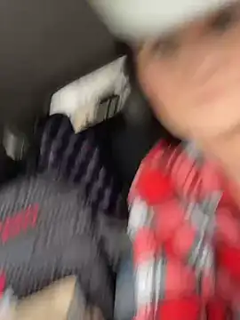 Snapshot of lolabunny9 chatting on 02-20-25, 06:57 lolabunny9 online show from 02-20-25, 06:57