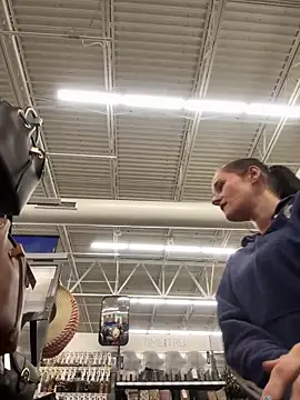 Snapshot of lolabunny9 chatting on 03-10-25, 04:46 lolabunny9 online show from 03-10-25, 04:46