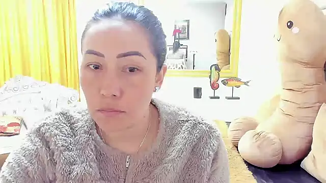 Snapshot of gaby_trent chatting on 01-03-25, 03:12 gaby trent online show from 01-03-25, 03:12