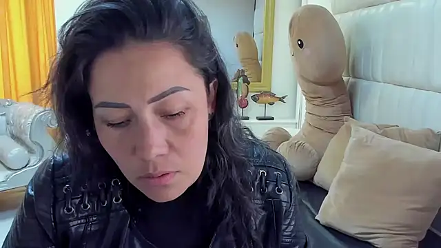 Snapshot of gaby_trent chatting on 01-15-25, 02:56 gaby trent online show from 01-15-25, 02:56