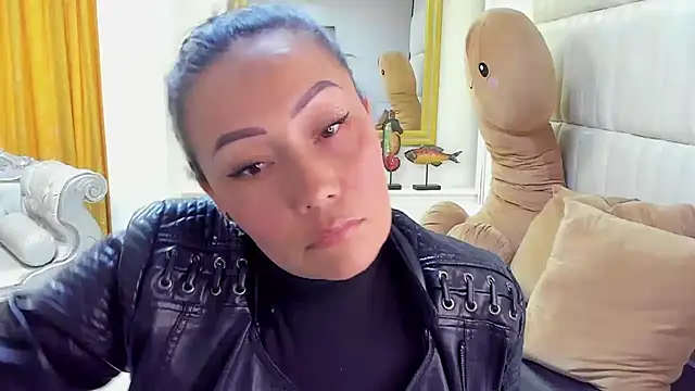 Snapshot of gaby_trent chatting on 01-15-25, 05:58 gaby trent online show from 01-15-25, 05:58