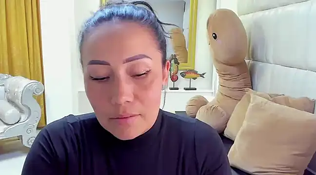 Snapshot of gaby_trent chatting on 01-15-25, 08:58 gaby trent online show from 01-15-25, 08:58