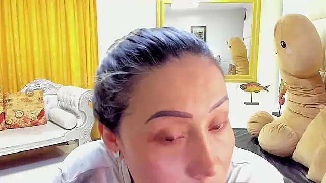 Snapshot of gaby_trent chatting on 01-22-25, 05:28 gaby trent online show from 01-22-25, 05:28