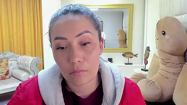 Snapshot of gaby_trent chatting on 01-31-25, 08:01 gaby trent online show from 01-31-25, 08:01