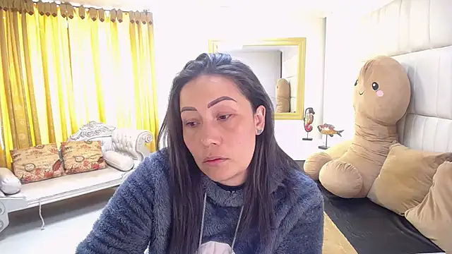 Snapshot of gaby_trent chatting on 02-10-25, 01:55 gaby trent online show from 02-10-25, 01:55