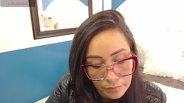 Snapshot of gaby_trent chatting on 02-18-25, 05:10 gaby trent online show from 02-18-25, 05:10