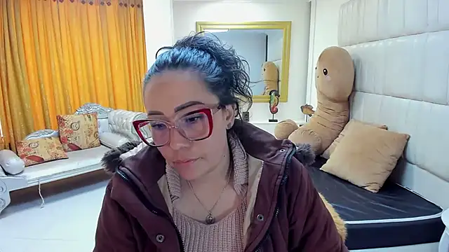 Snapshot of gaby_trent chatting on 03-08-25, 07:31 gaby trent online show from 03-08-25, 07:31