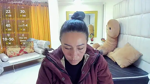 Snapshot of gaby_trent chatting on 03-22-25, 07:20 gaby trent online show from 03-22-25, 07:20