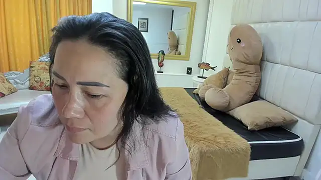 Snapshot of gaby_trent chatting on 09-13-25, 02:17 gaby trent online show from 09-13-25, 02:17