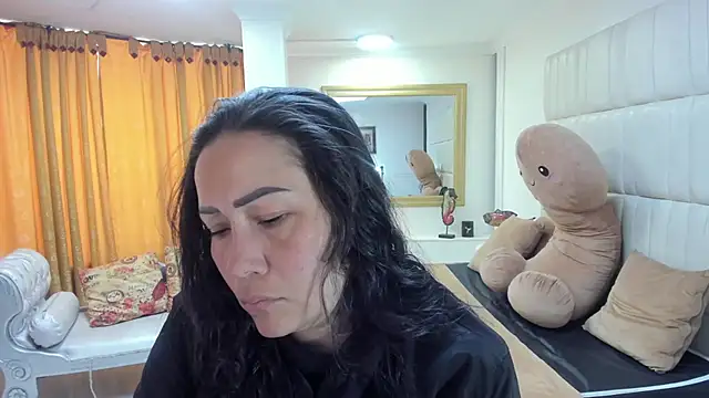 Snapshot of gaby_trent chatting on 09-20-25, 02:51 gaby trent online show from 09-20-25, 02:51