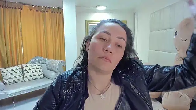 Snapshot of gaby_trent chatting on 12-05-25, 03:09 gaby trent online show from 12-05-25, 03:09