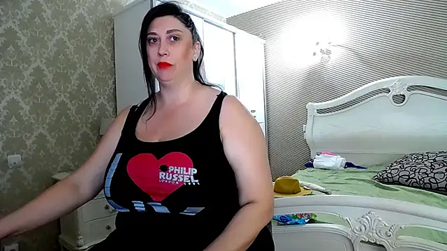 Snapshot of Evelyn_Shy chatting on 10-28-25, 07:34 Evelyn Shy online show from 10-28-25, 07:34