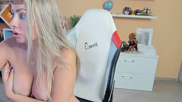 Veola new online show from 02-17-25, 06:09