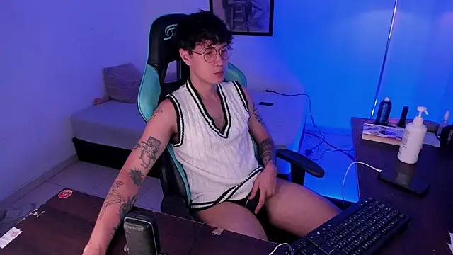 LeaneSeb online show from 12-03-25, 09:57