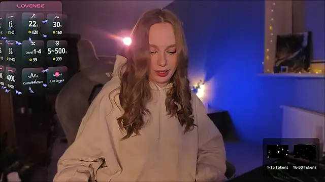 Snapshot of Rachel_Ro chatting on 12-11-24, 08:18 Rachel Ro online show from 12-11-24, 08:18