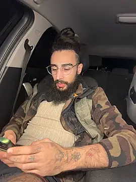 Snapshot of Av0caT chatting on 12-14-25, 10:25 Av0caT online show from 12-14-25, 10:25