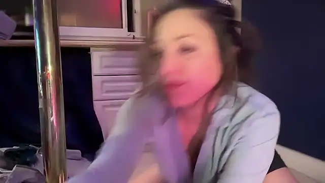 Snapshot of CrazyKittenMeow chatting on 02-14-25, 02:50 CrazyKittenMeow online show from 02-14-25, 02:50