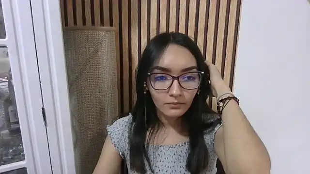 LinzyBaner online show from 02-13-25, 12:35