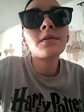 LinzyBaner online show from 09-11-25, 06:52