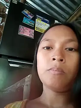 Snapshot of PinaySweet92 chatting on 10-28-25, 11:51 PinaySweet92 online show from 10-28-25, 11:51