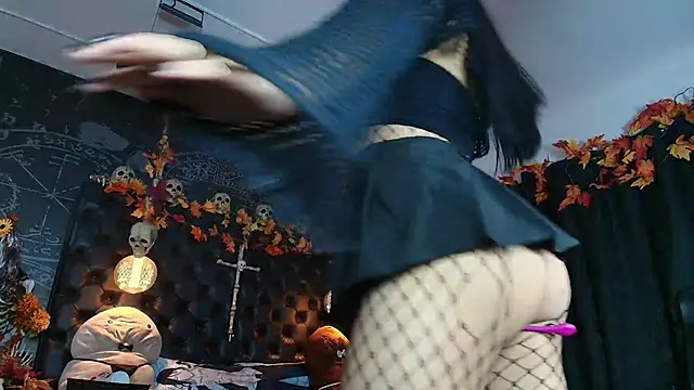 AlexHoe  online show from 09-30-25, 06:46