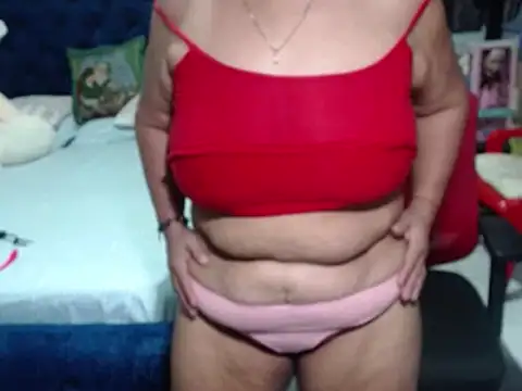 Snapshot of pervert_mommy_ chatting on 01-04-25, 10:49 pervert mommy  online show from 01-04-25, 10:49