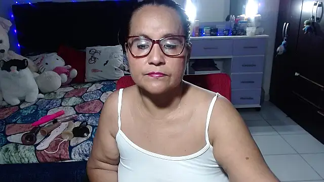 pervert mommy  online show from 01-06-26, 09:46