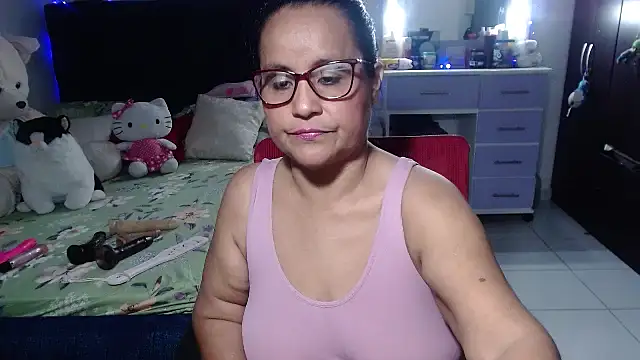 pervert mommy  online show from 01-14-26, 09:48